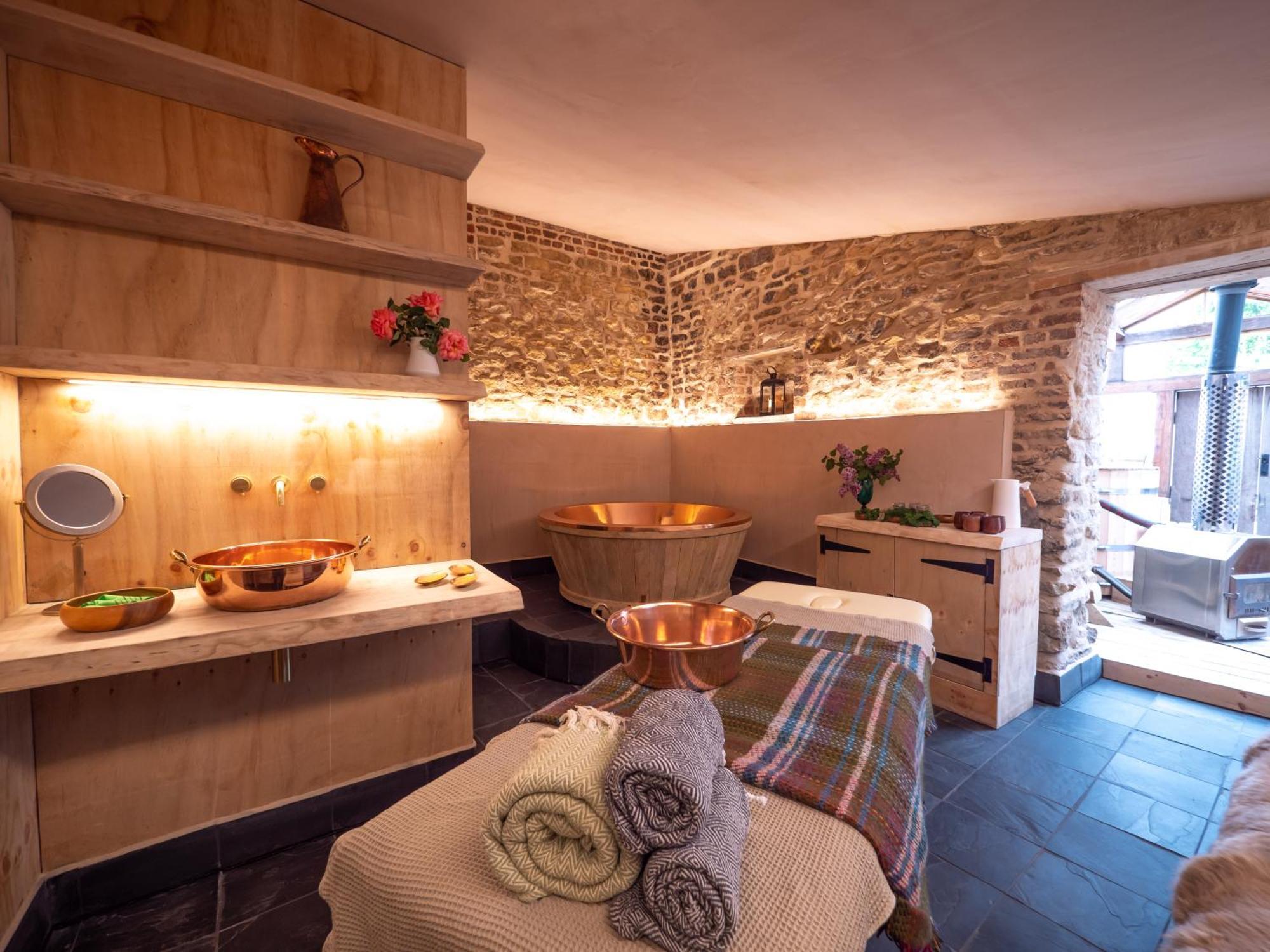 Large Country Cottage, Sleeps 8 - Spa Facilities, Garden Bar, Catering Services, Free Parking, Nature Reserve, Hen Parties Scunthorpe Extérieur photo