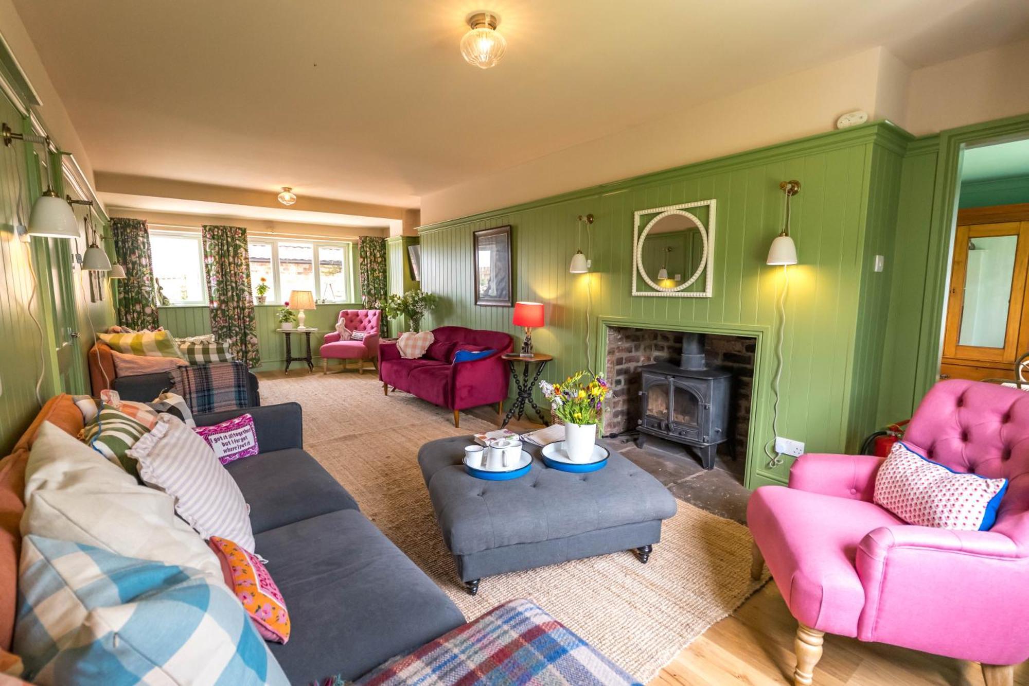 Large Country Cottage, Sleeps 8 - Spa Facilities, Garden Bar, Catering Services, Free Parking, Nature Reserve, Hen Parties Scunthorpe Extérieur photo
