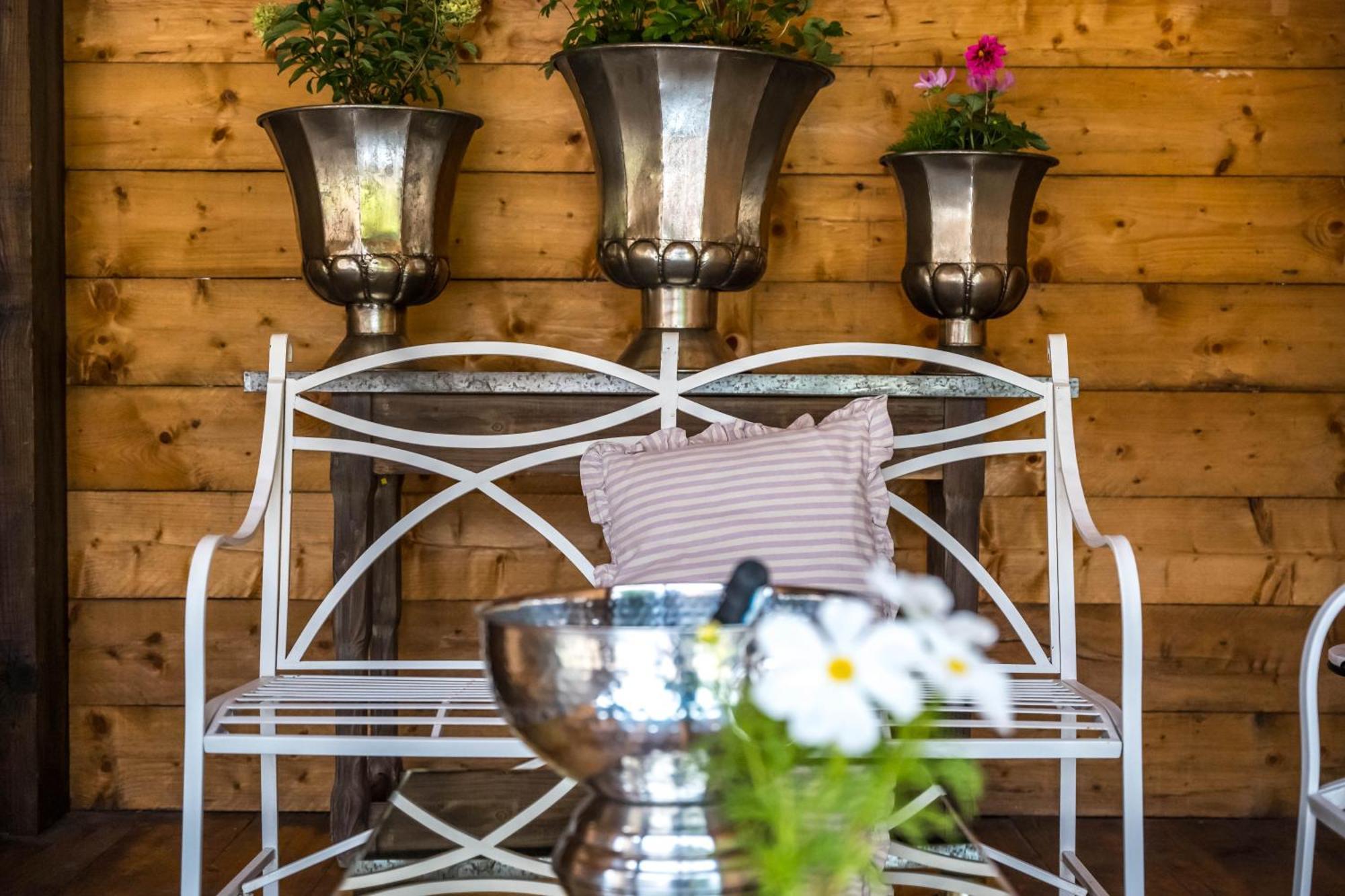 Large Country Cottage, Sleeps 8 - Spa Facilities, Garden Bar, Catering Services, Free Parking, Nature Reserve, Hen Parties Scunthorpe Extérieur photo